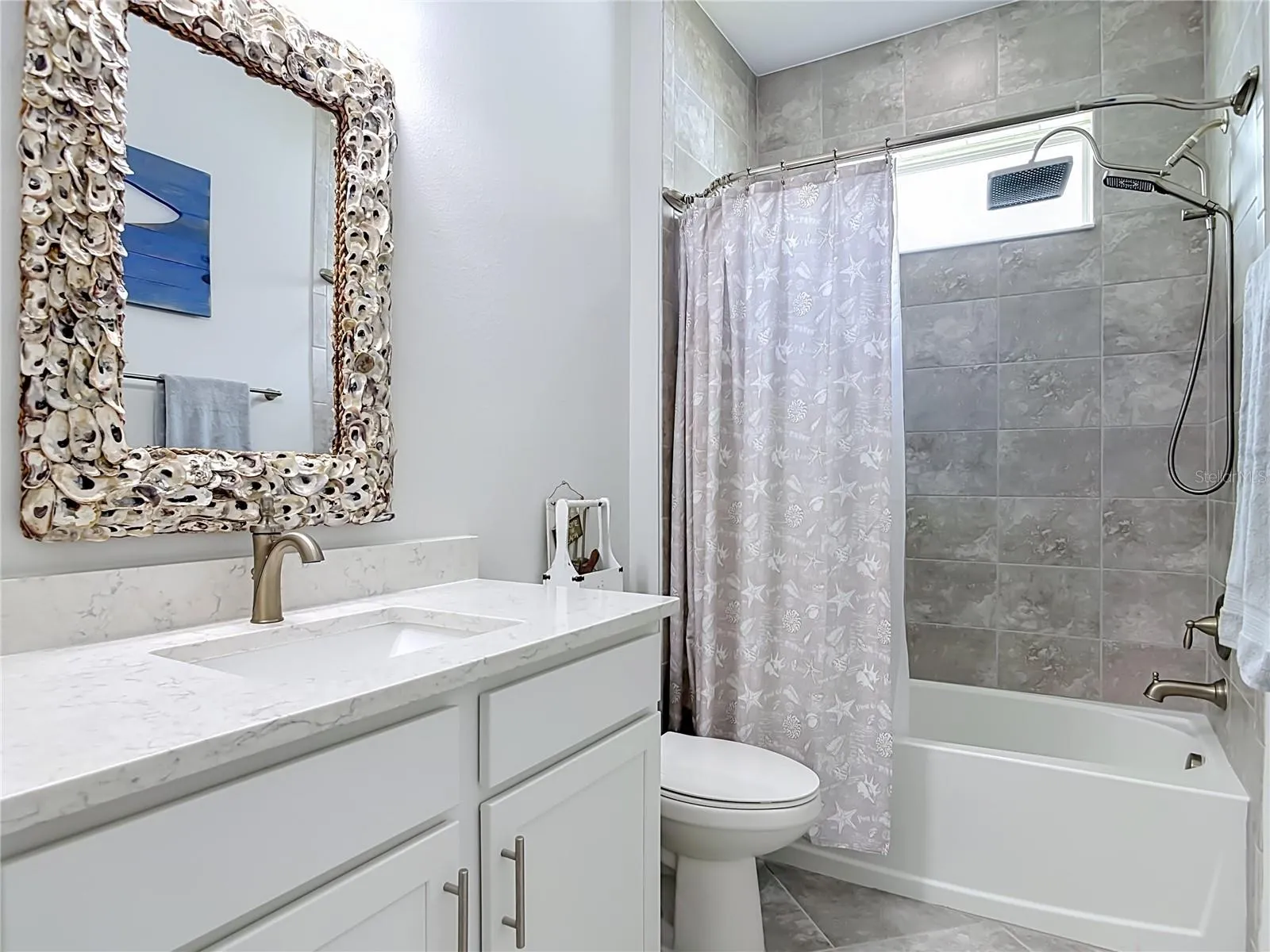 2nd Bathroom