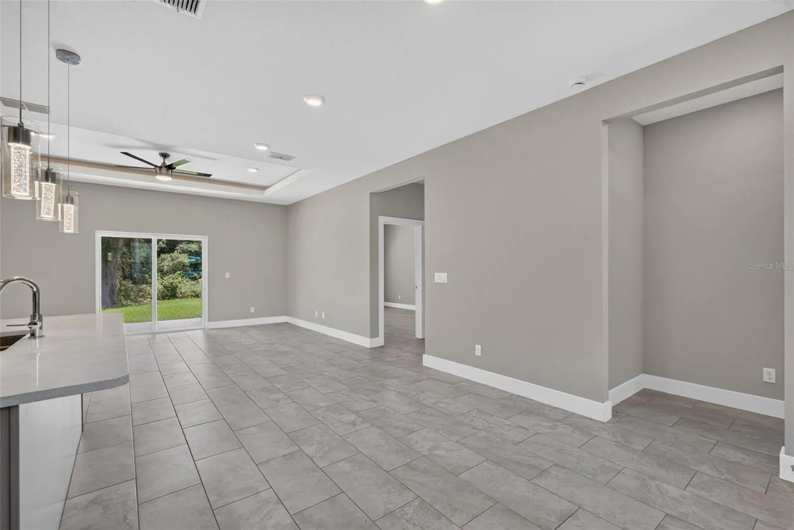 Area in Front of Kitchen