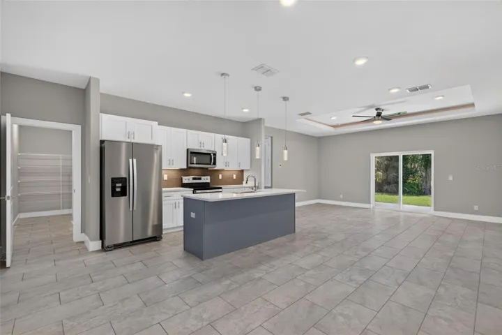 Kitchen & Living Room Combo