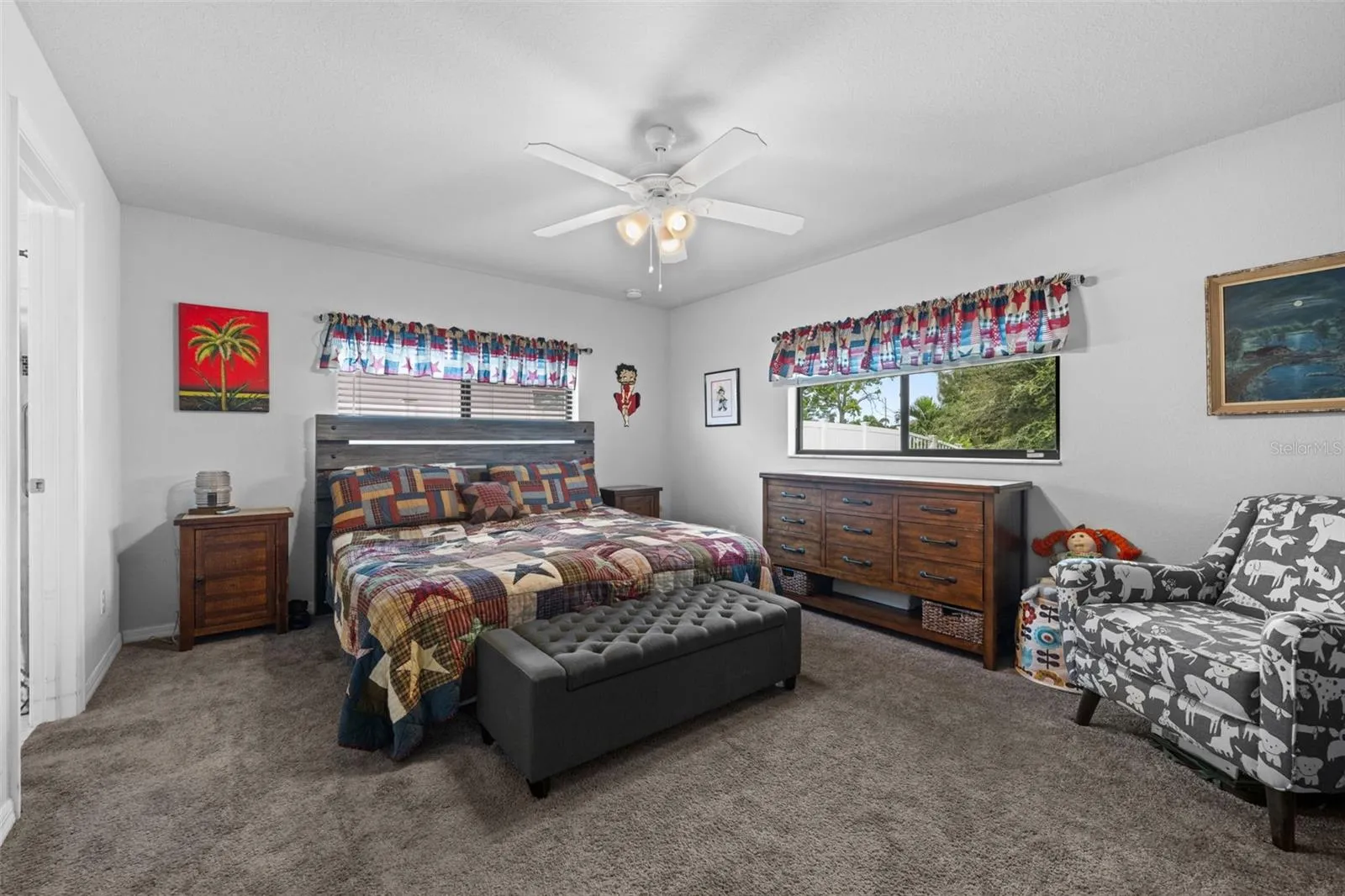 Spacious Primary bedroom with Walk-in closet and ensuite bathroom