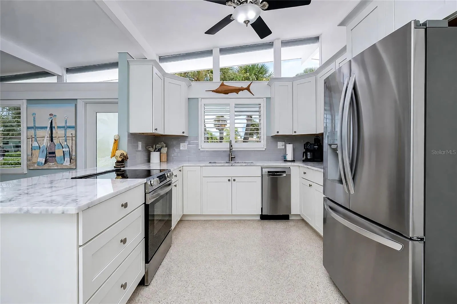 Large capacity LG refrigerator