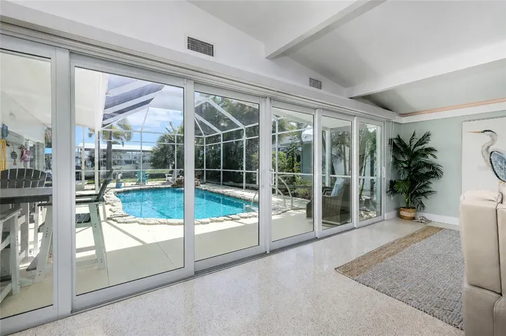 Wall of Impact Glass, brings outside in