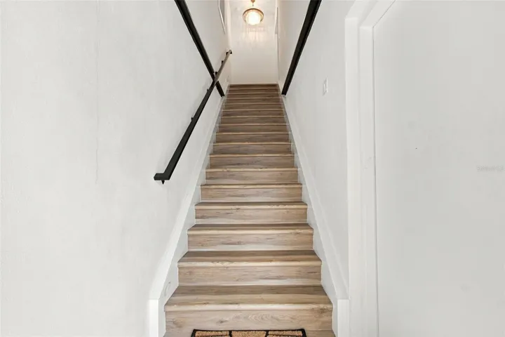 Private Entrance to In-Law Suite/Garage Apartment **there is also an elevator