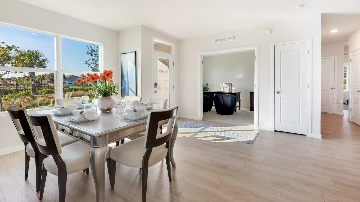 MODEL HOME