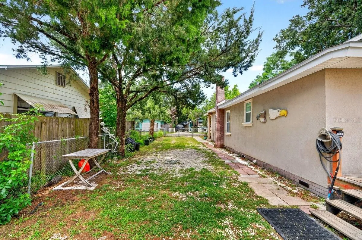 Side yard