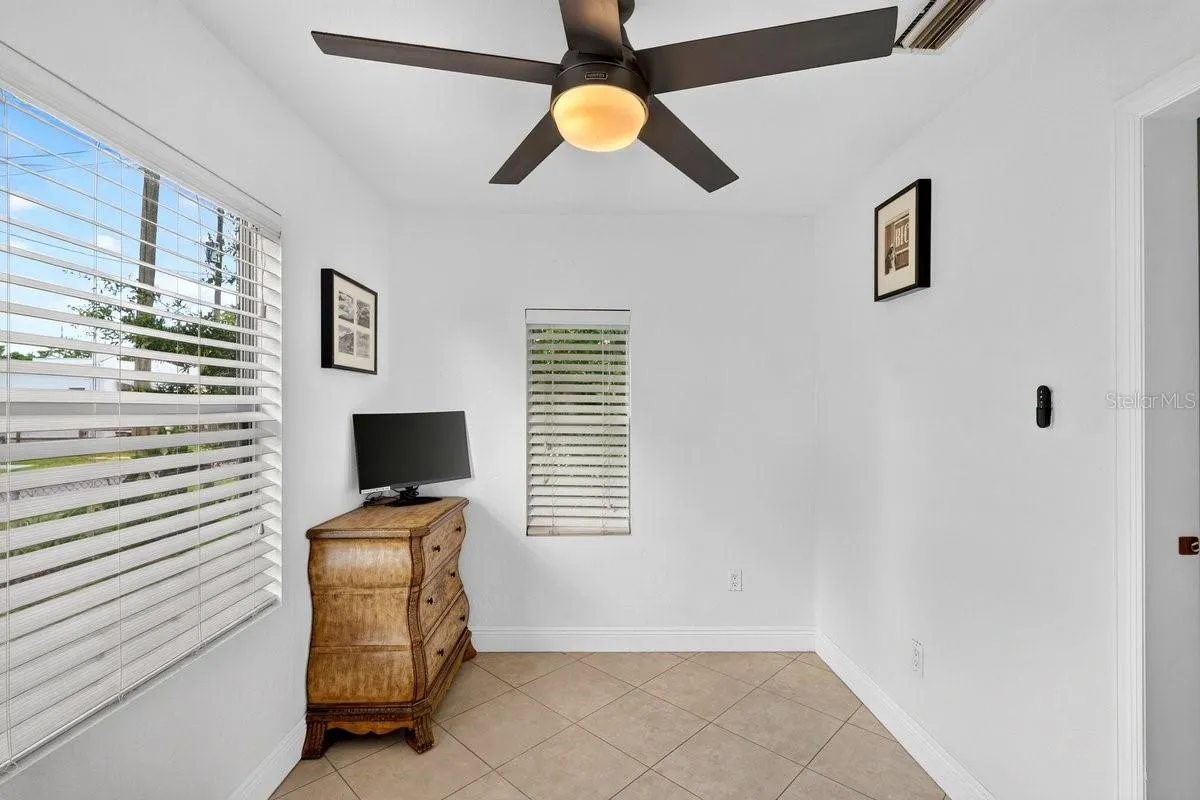 or Reading room