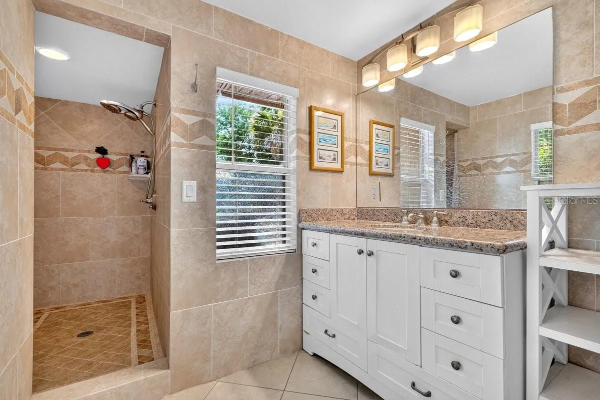 Ensuite