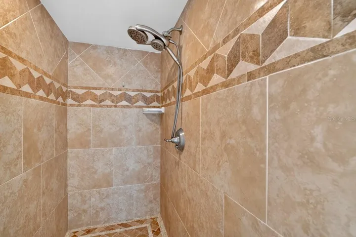Ensuite shower