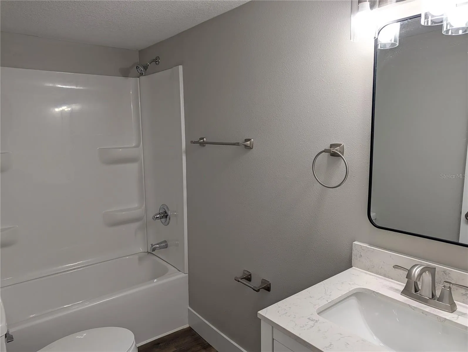 2nd Bathroom