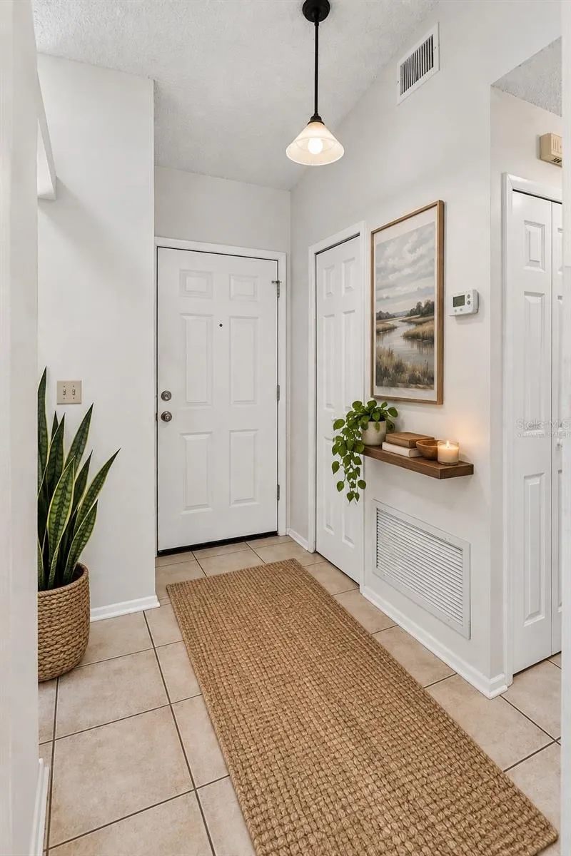 Virtually Staged - Foyer