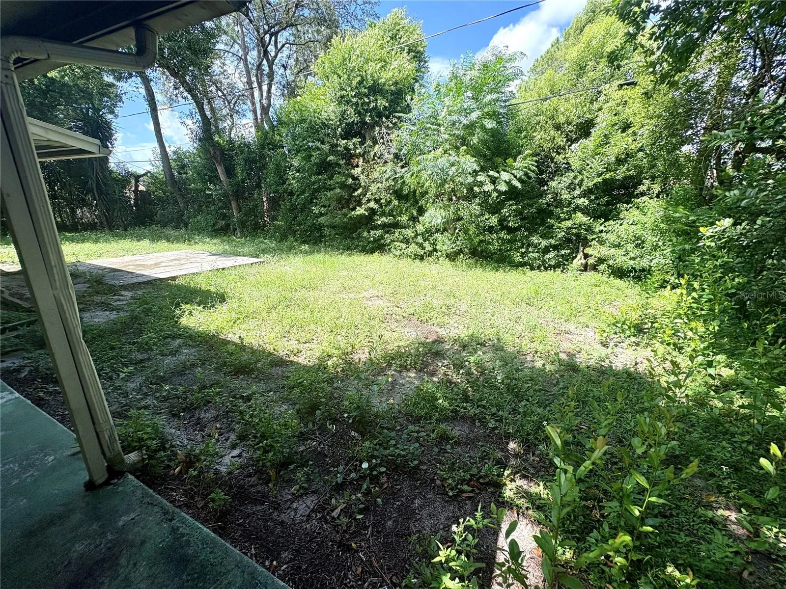 Completely fenced, private yard