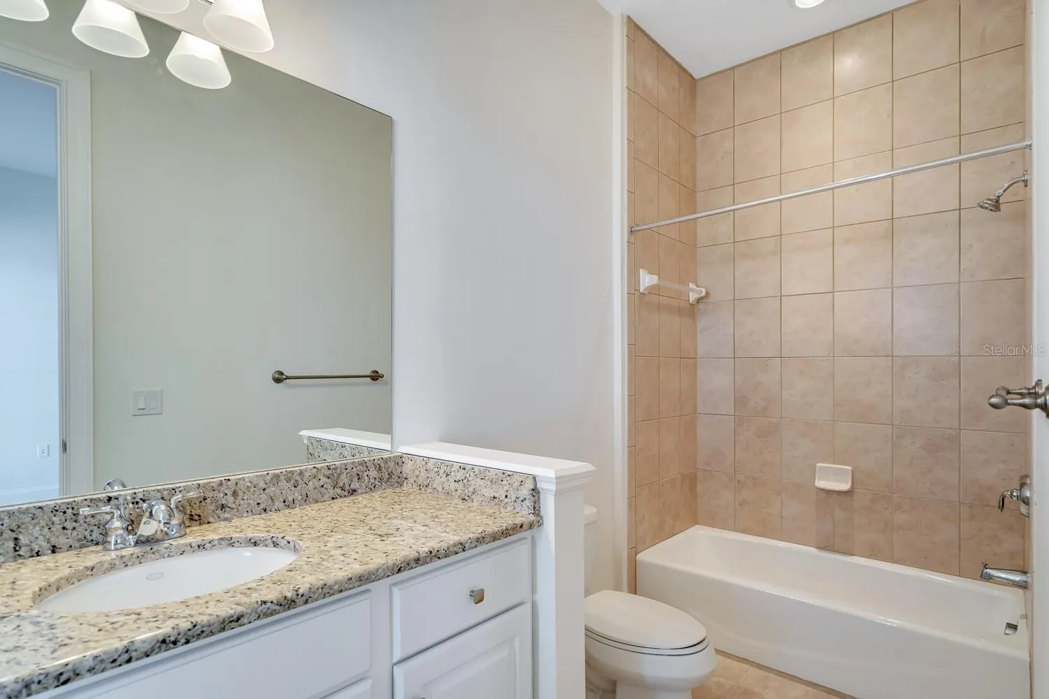 Bath with Tub (Bedroom 1)