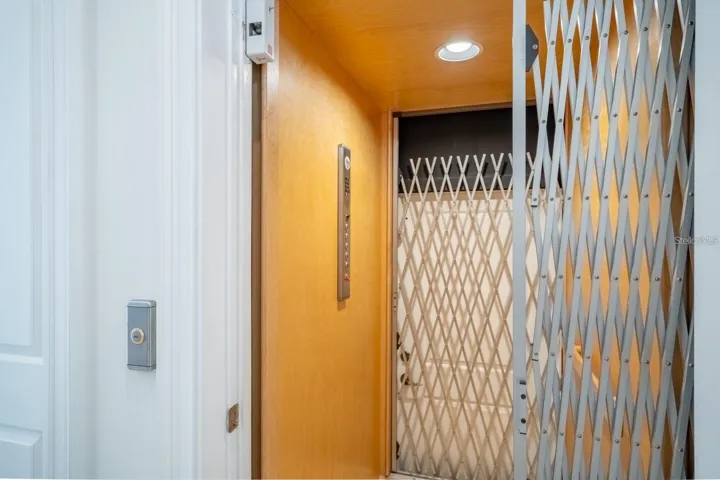 Elevator serving all 3 levels