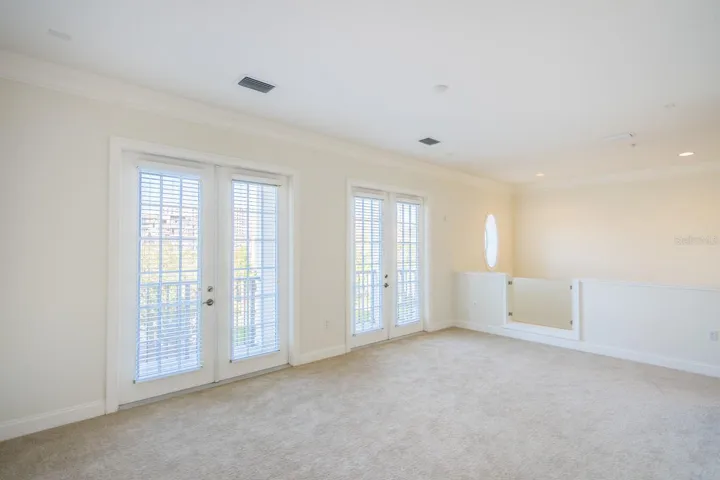 Spacious Loft-Style Flex Space with Balcony
