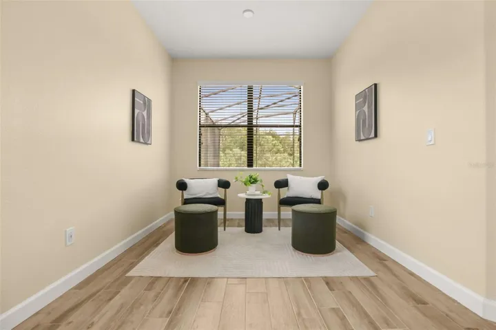 Primary Suite / Seating Area