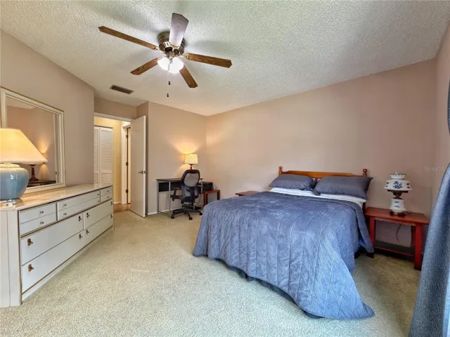 Guest bedroom