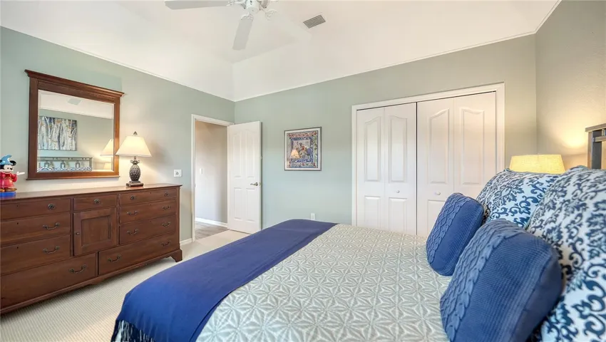 Guest bedroom 2