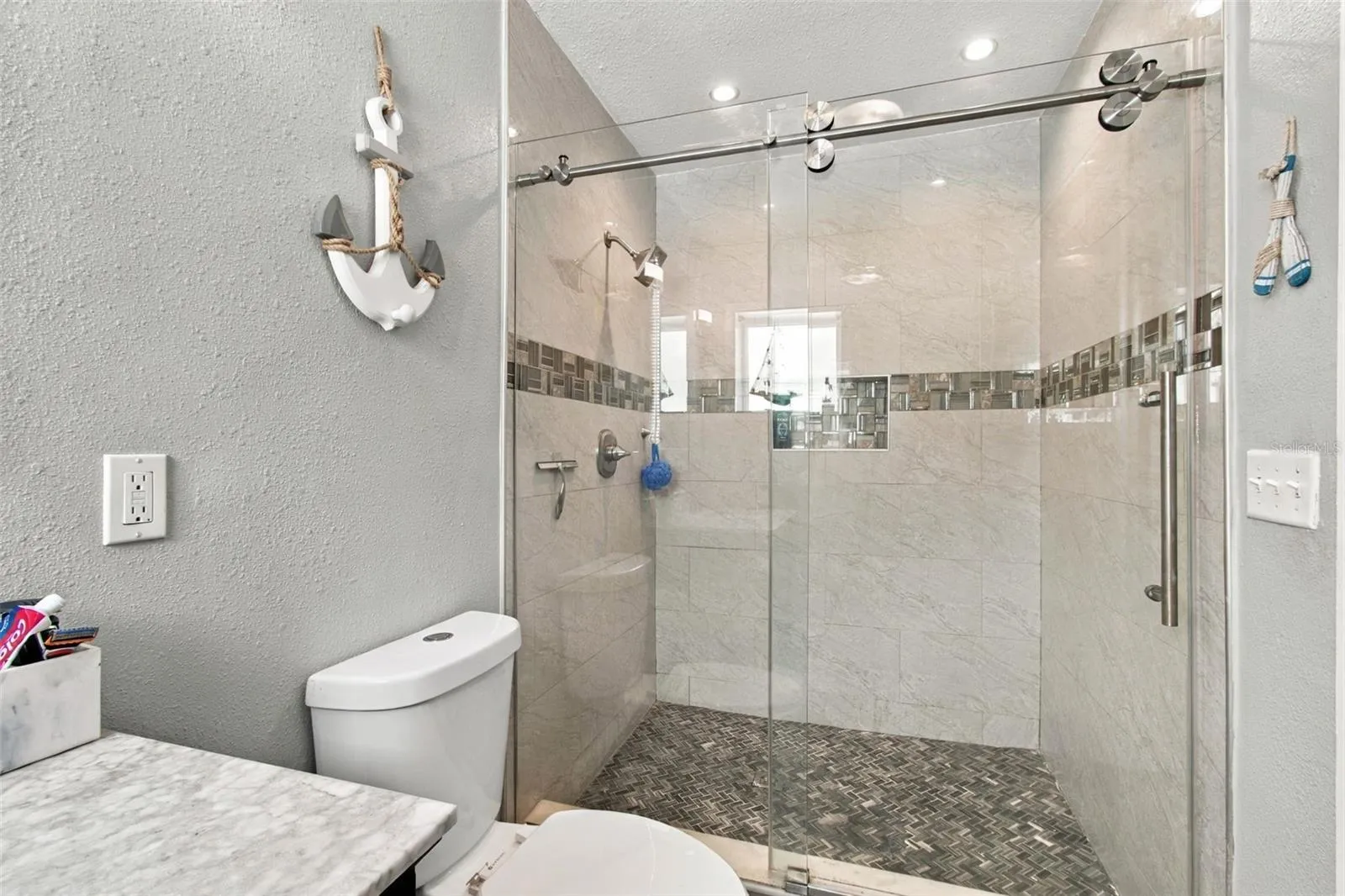 standup shower