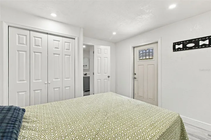 bonus room with private entrance