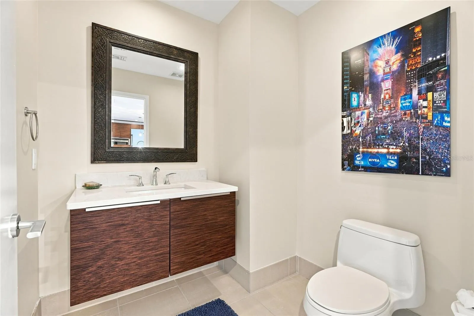powder room