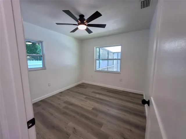 Guest room1
