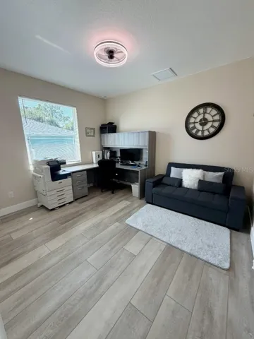 Guest bedroom 2