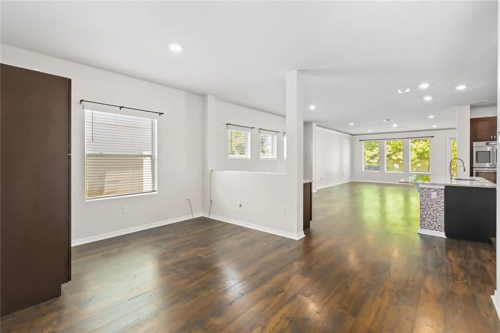 Flex room - Open Floorplan