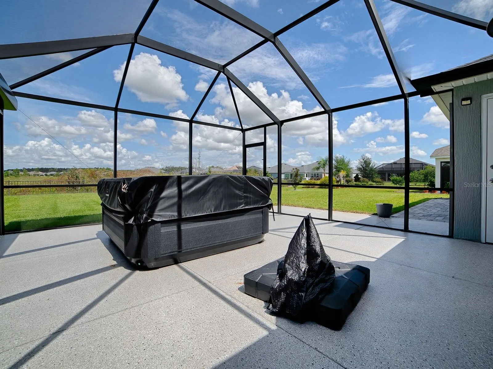 A GREAT PLACE TO ENJOY THE SERENE PRIVATE VIEW!