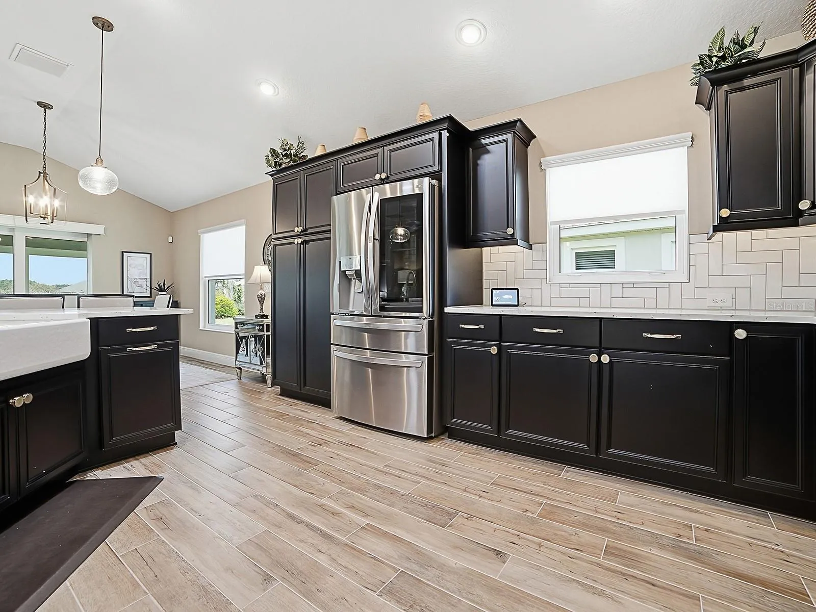 DOUBLE DOOR PANTRY; LG REFRIGERATOR!
