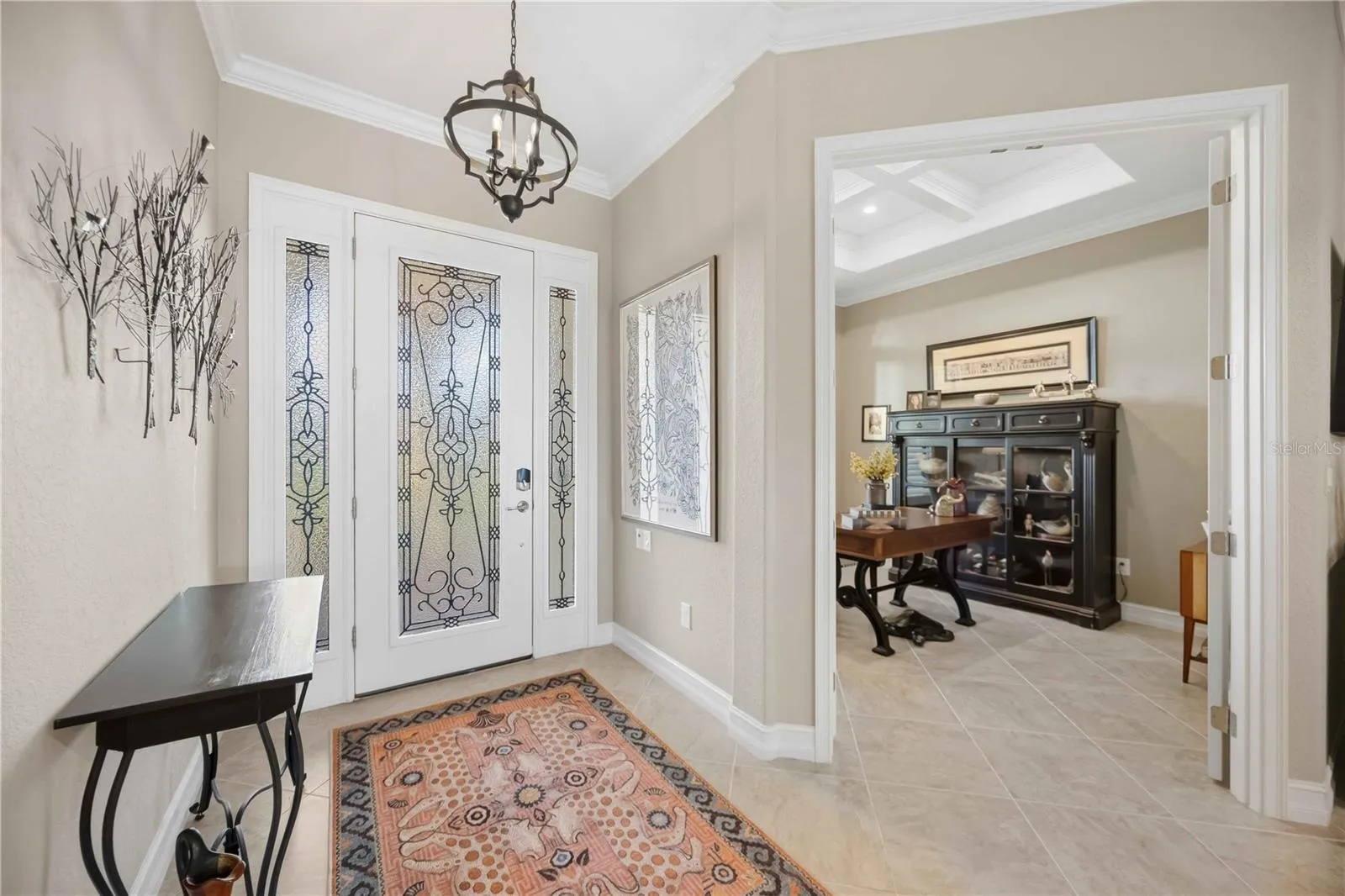 The entry to this home is beautiful!
