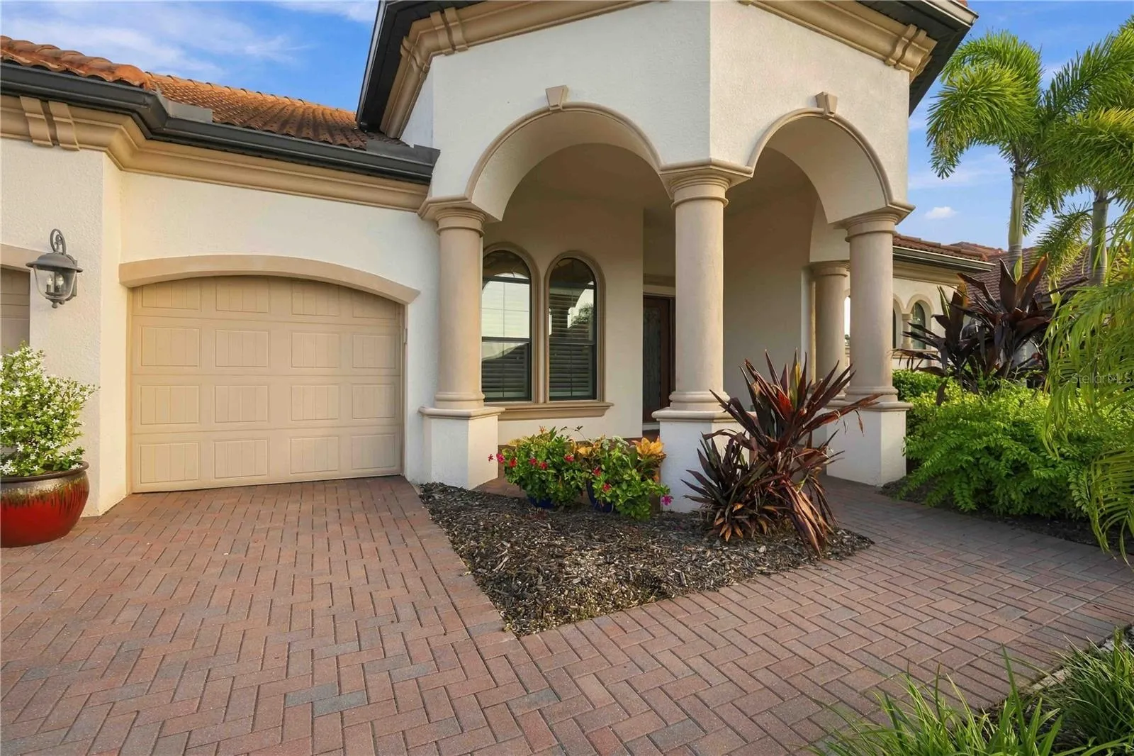 Toscana model, stunning design
