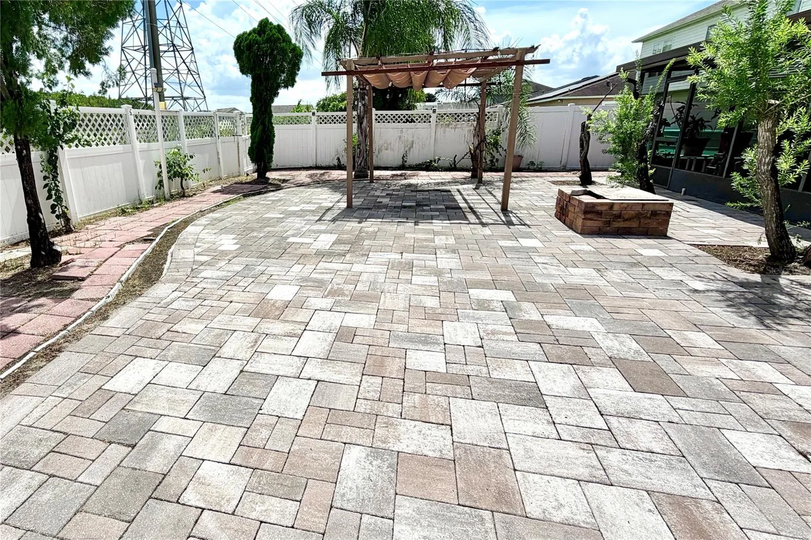Back yard with ample space for entertaining