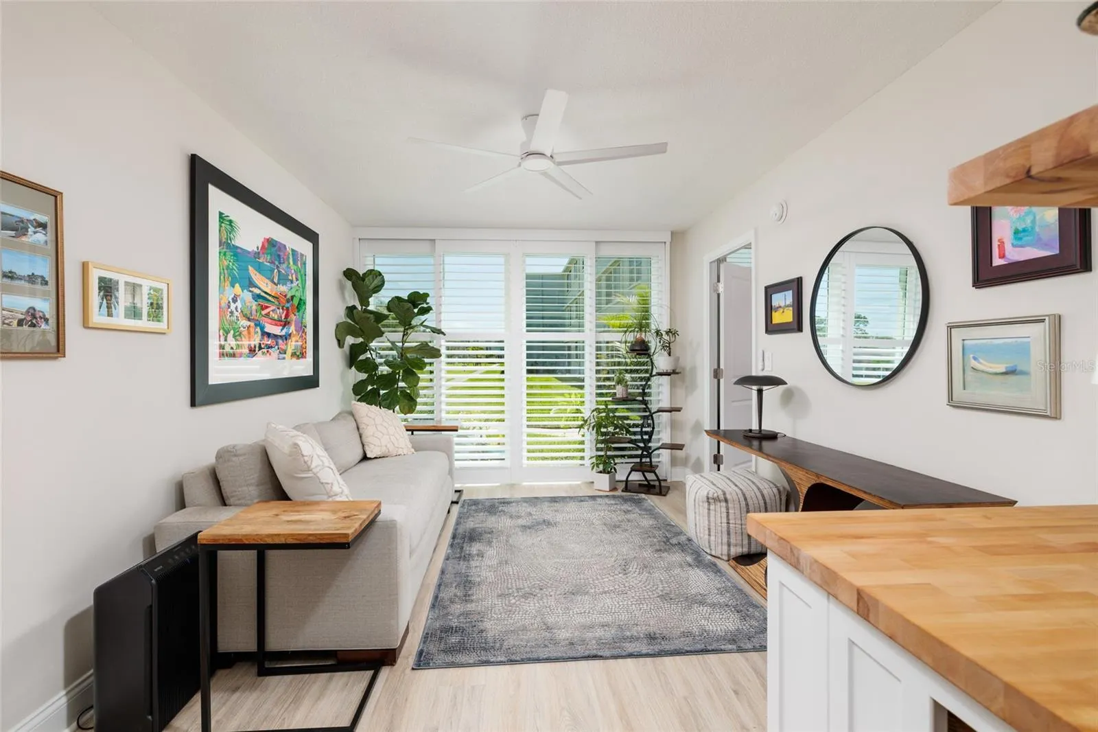 florida room off kitchen