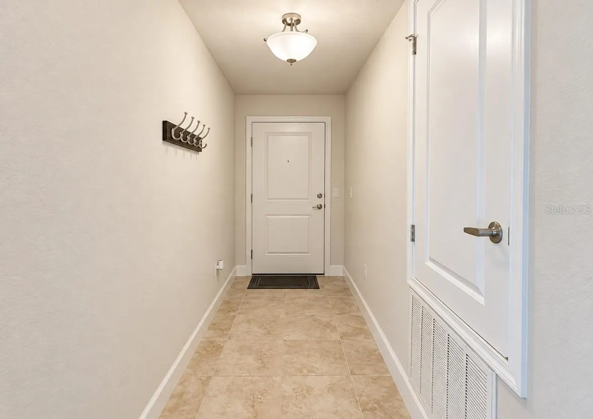 Wide Foyer