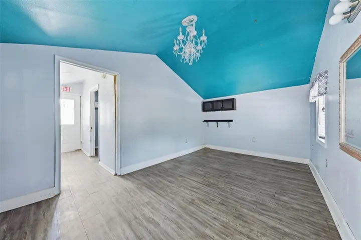 1st room in Buildin B