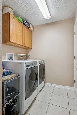 Indoor laundry room