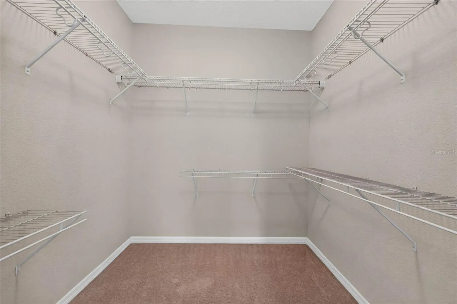 Owner's suite walk-in closet