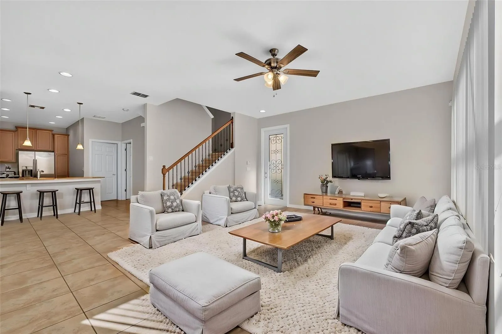 Dining / Living room *staged