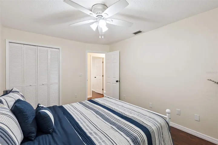 Spacious 2nd bedroom with nice closet.