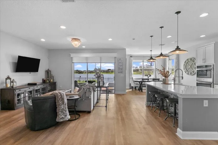 Kitchen/Living Room Combo