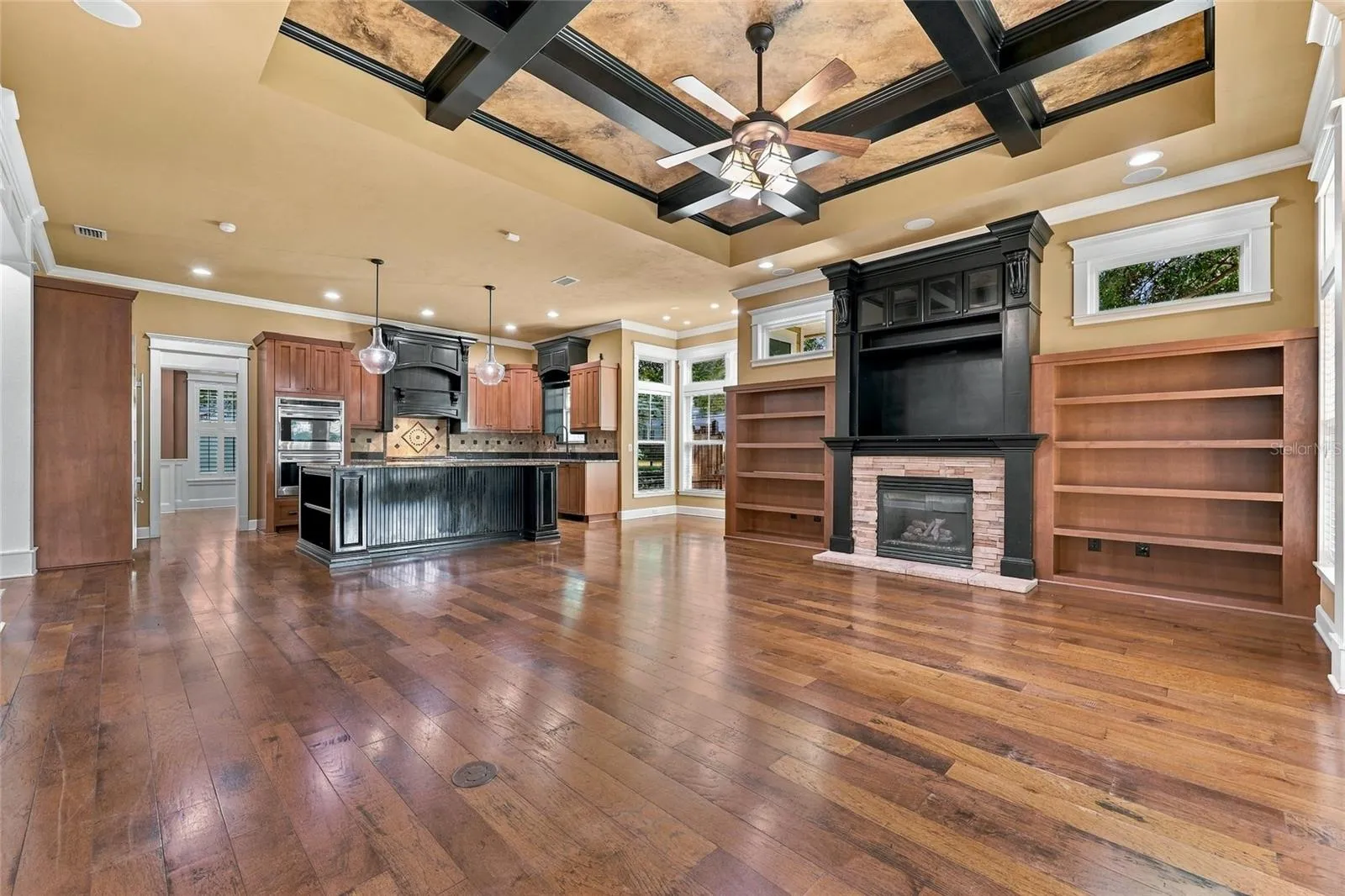 Living Room/Great Room with 12 foot ceilings