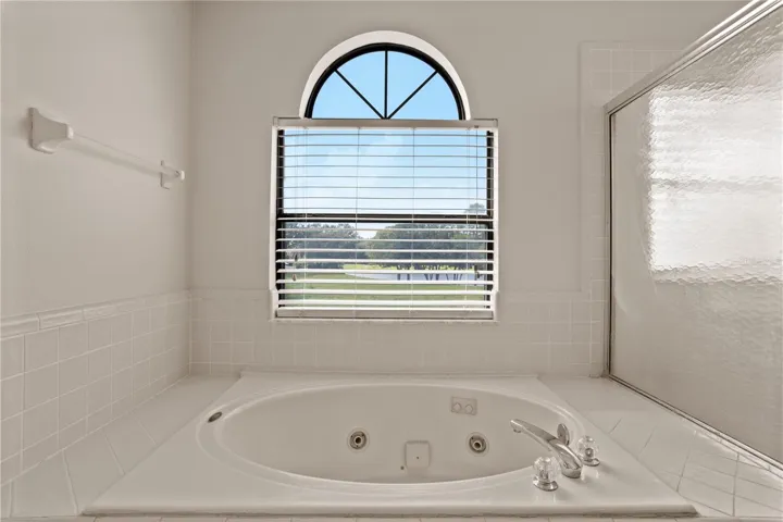 Primary tub