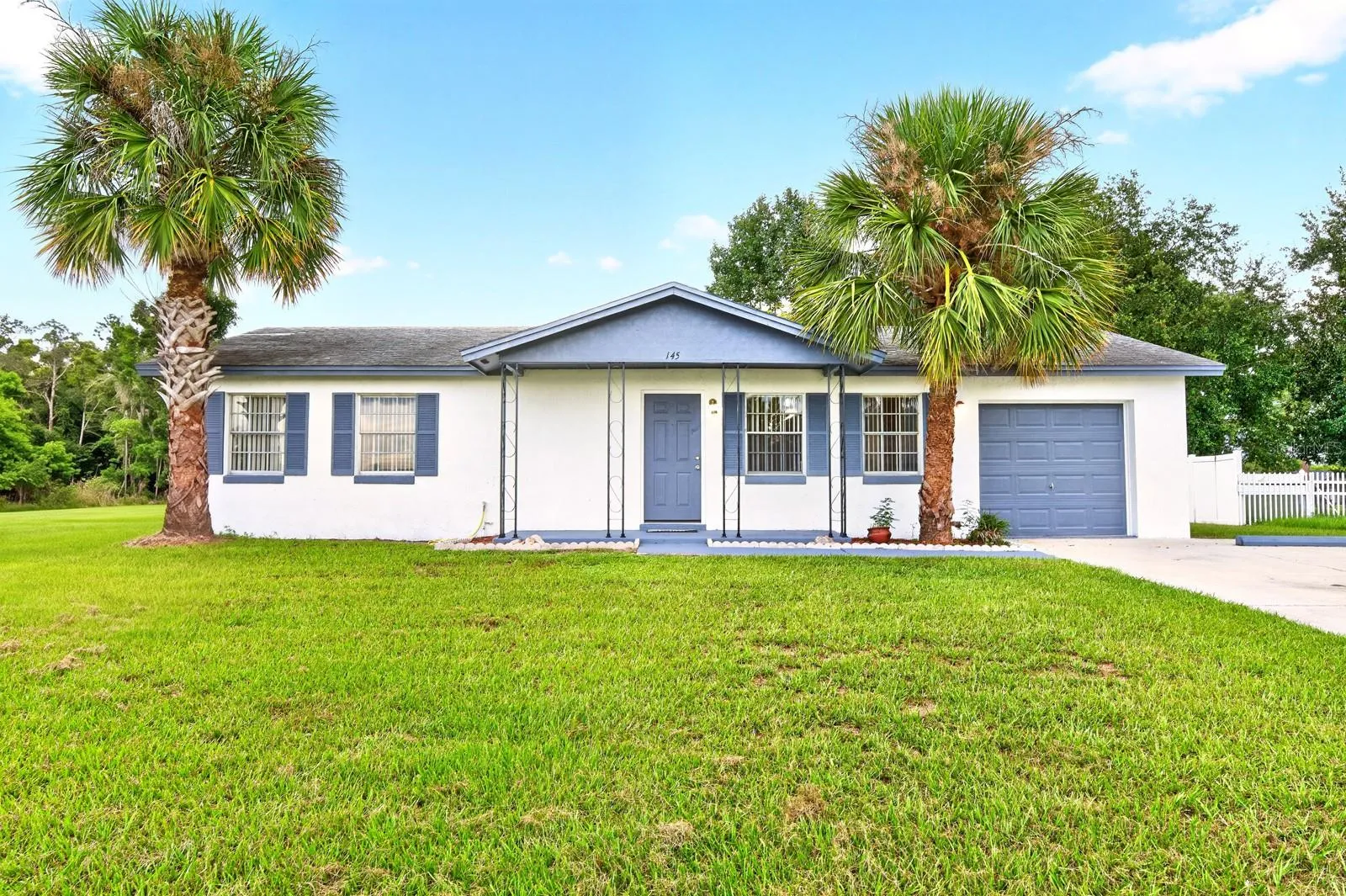 Come see this inviting home and discover the possibilities for yourself!
