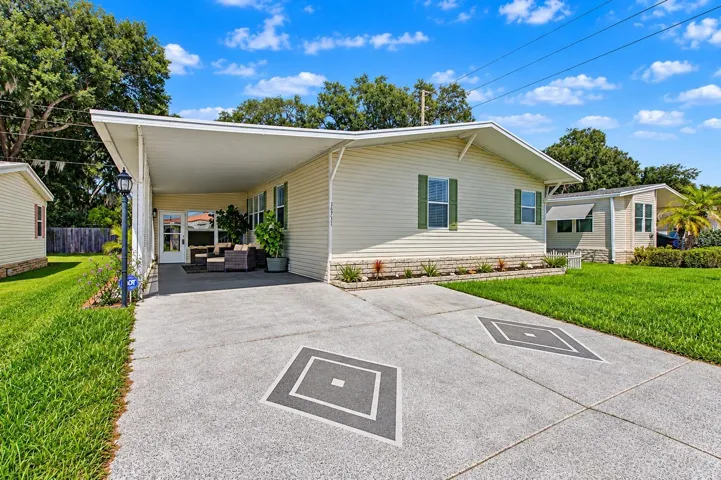 Double driveway on this home.
