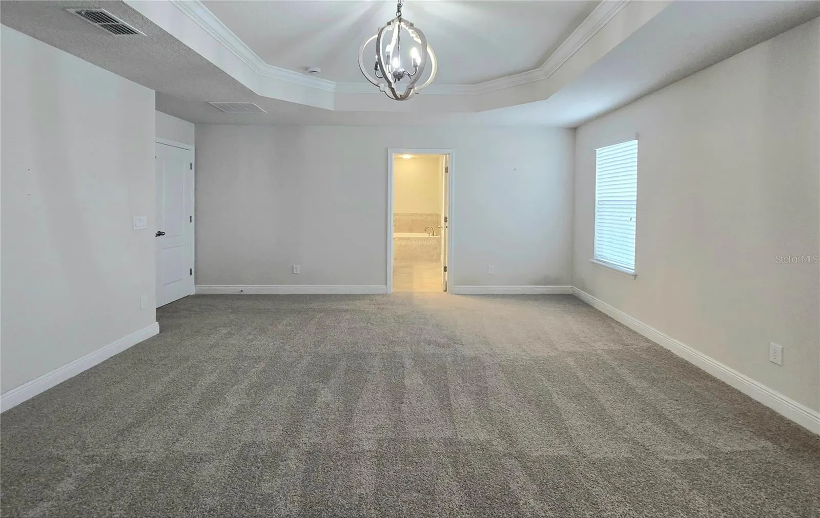 Master Bedroom (Perspective 2)