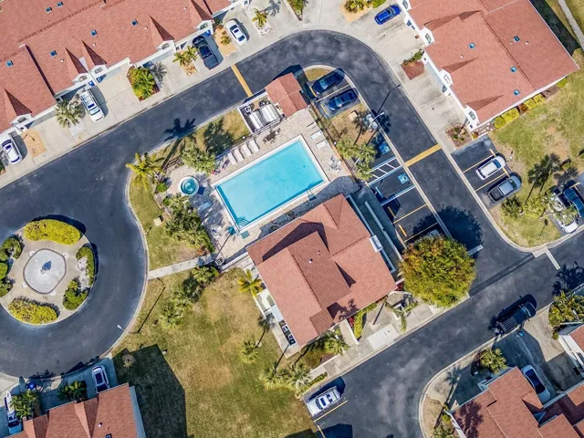 OVERHEAD VIEW OF POOL SPA AND CLUBHOUSE