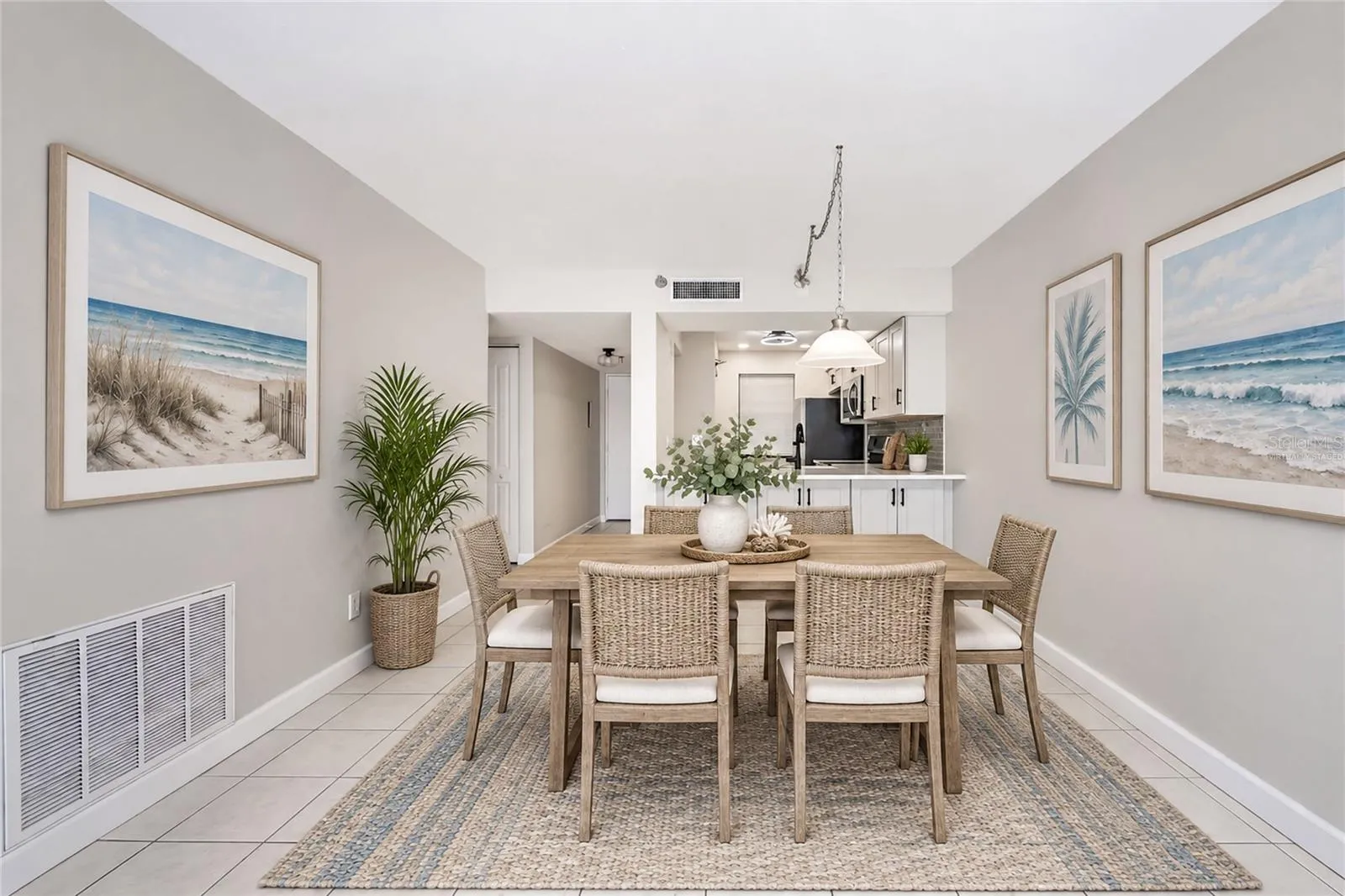 Dining Room *Virtually Staged