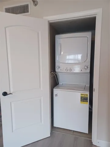 Washer &amp; Dryer Closet