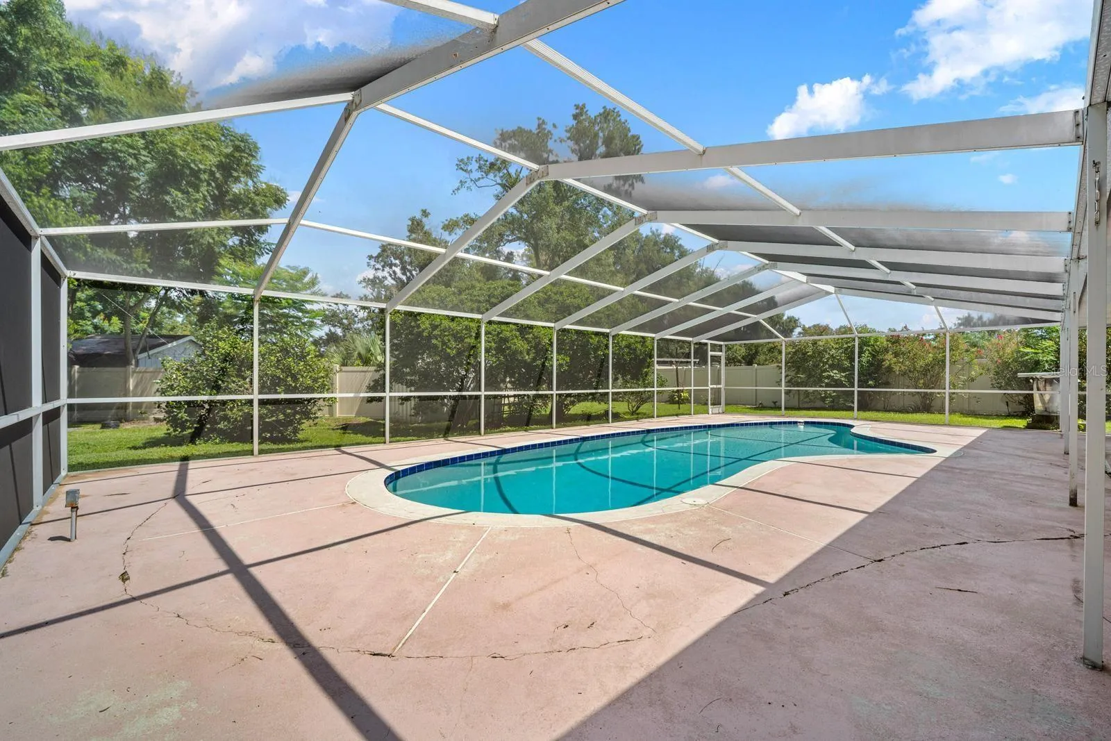 screened pool