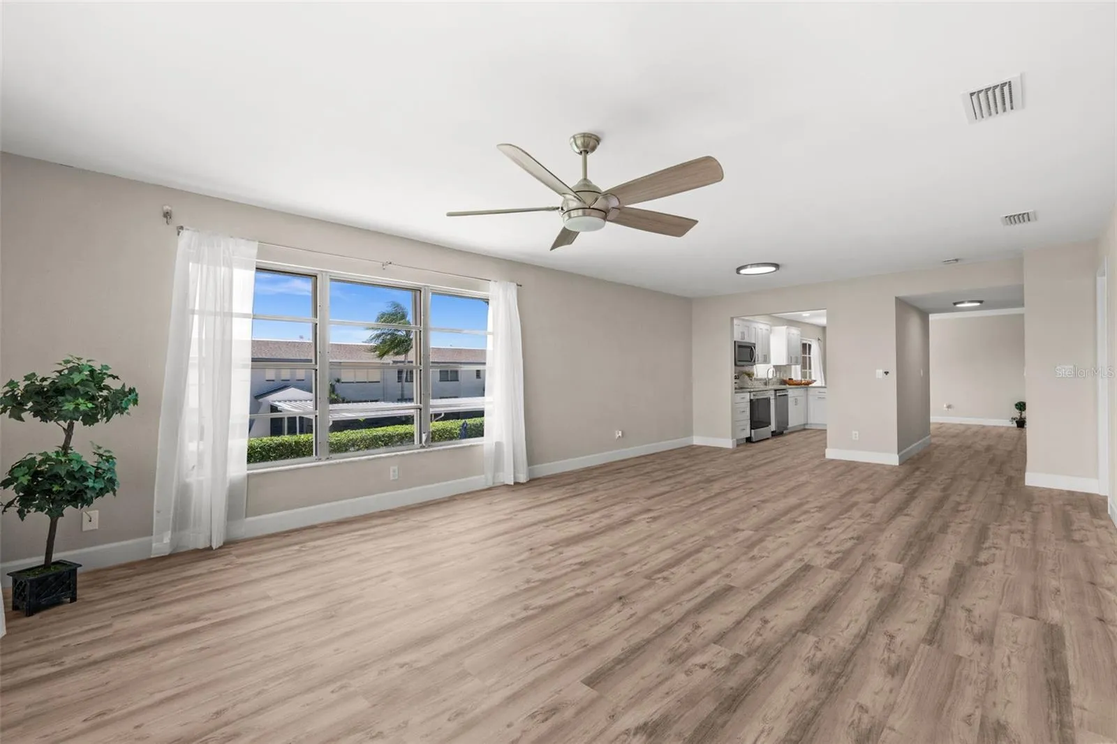 Living Room also overlooks the pool